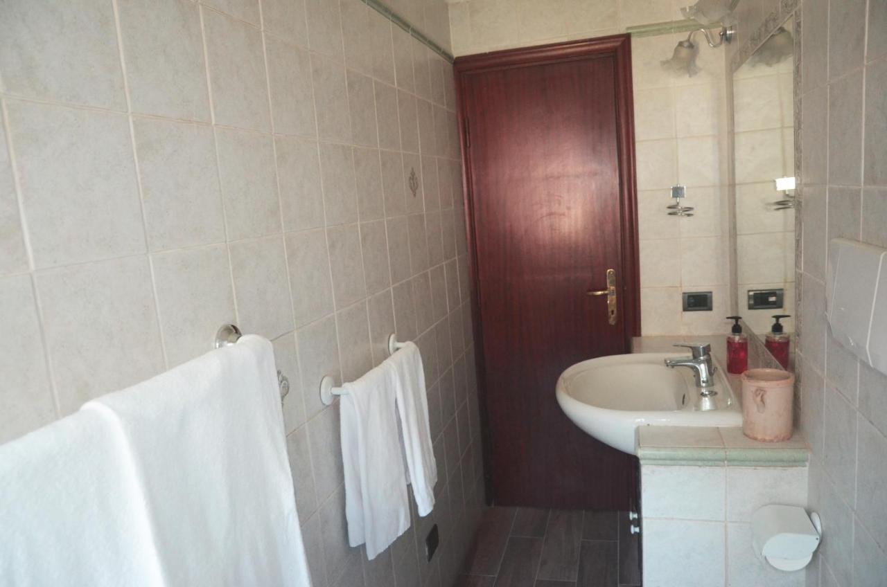 Calipso House - Posto Auto Gratuito Lejlighed Porto Santo Stefano  Eksteriør billede