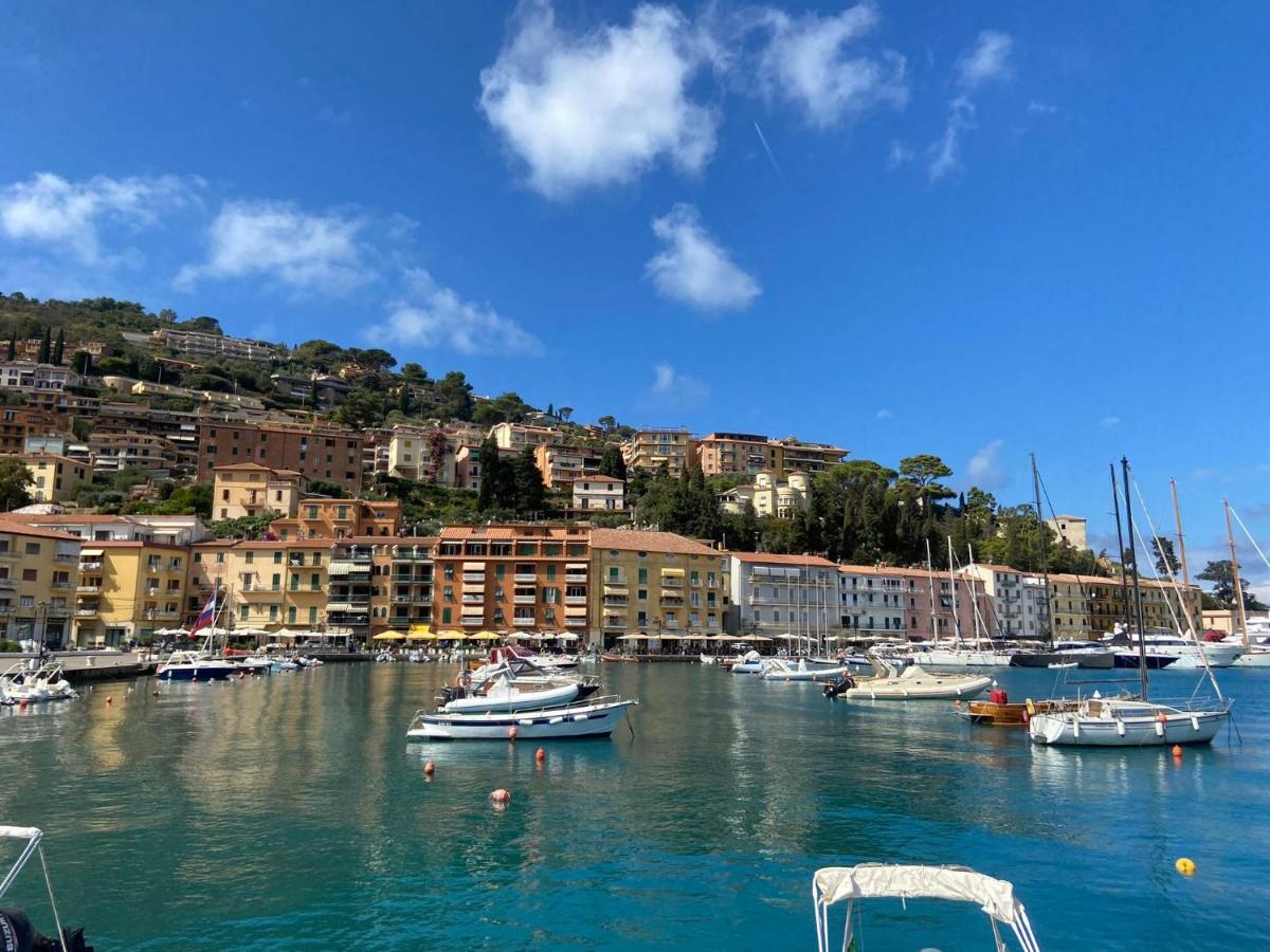 Calipso House - Posto Auto Gratuito Lejlighed Porto Santo Stefano  Eksteriør billede